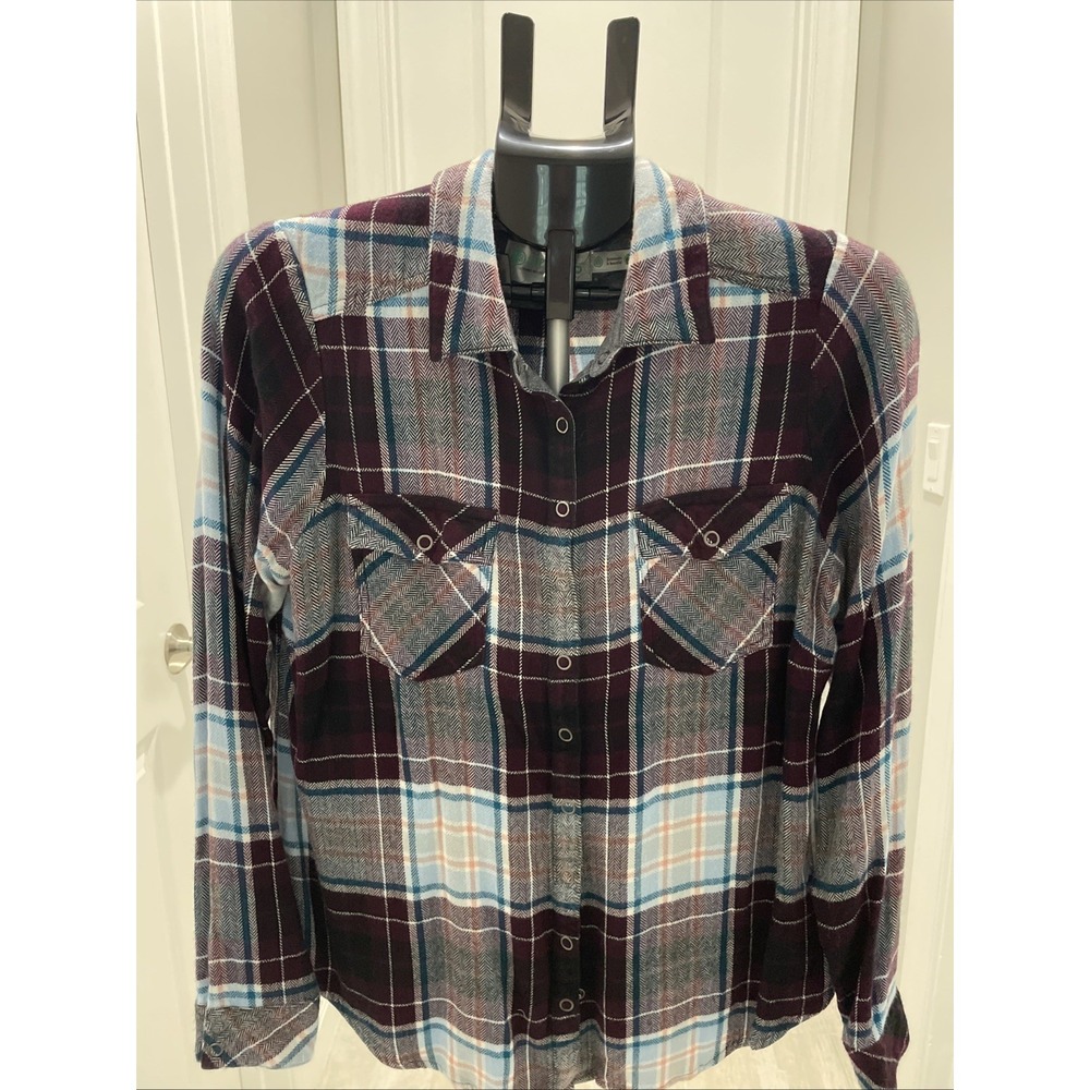 Ventura Women's Flannel Type Light Weight Sustainable Flannel Size M fall winter